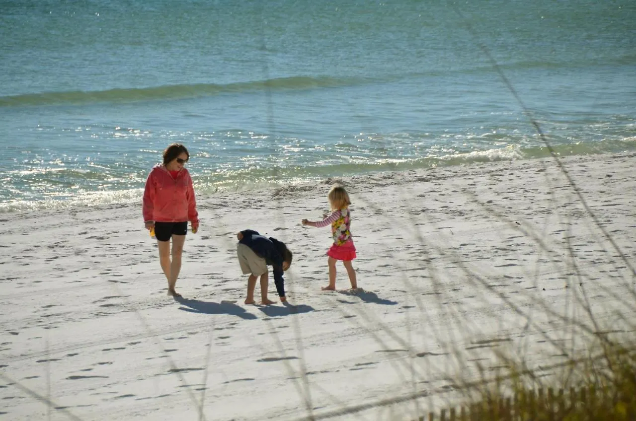 Holiday home 3024 Shoreline Tower Beach View Vacation Condo Free Beach Setup Destin